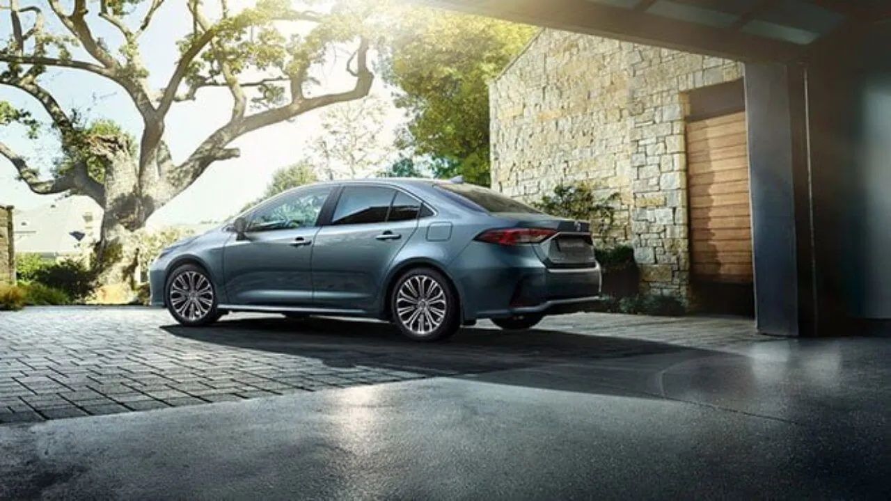 Toyota Corolla Yeni Fiyatıyla Tercih Bırakmıyor! Corolla Sedan Hybrid Fiyat listesi inanılmaz 12