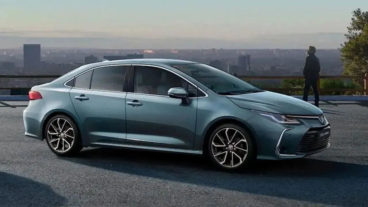 Toyota Corolla Yeni Fiyatıyla Tercih Bırakmıyor! Corolla Sedan Hybrid Fiyat listesi inanılmaz 14
