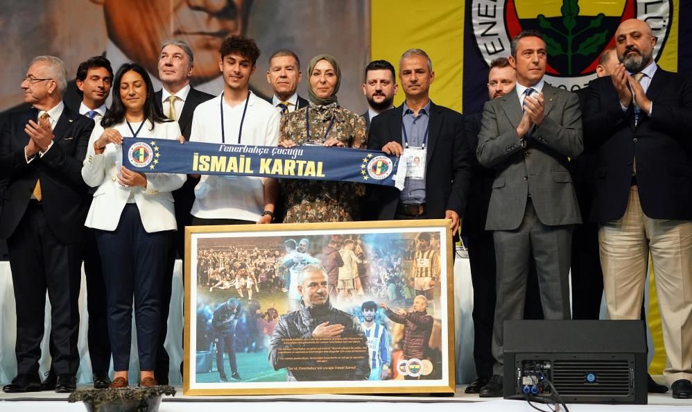 Fenerbahçe Başkanı Ali Koç'tan İsmail Kartal'a sürpriz teklif geldiği ortaya çıktı 4
