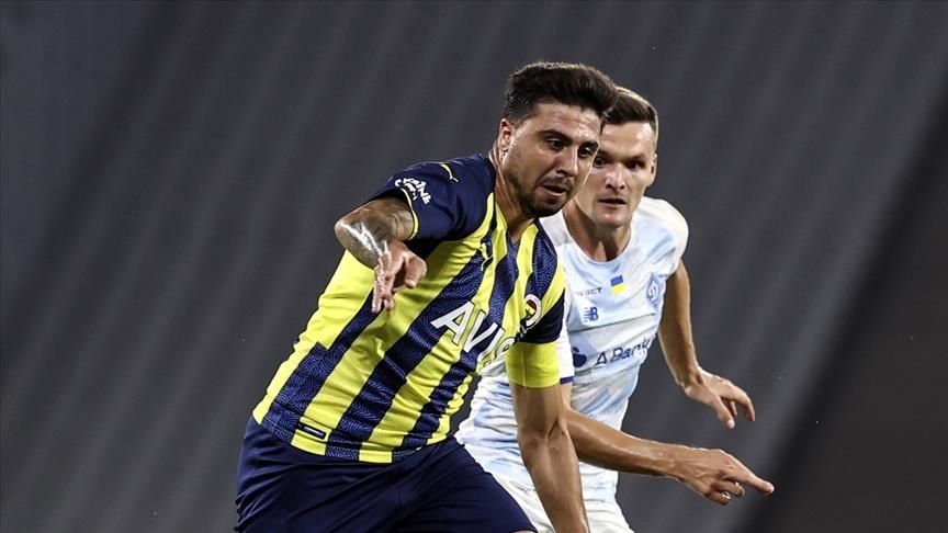 Acun Ilıcalı, Fenerbahçeli futbolcu Ozan Tufan'ı Shota Arveladze'nin hocası olduğu Hull City'ye transfer ediyor 10