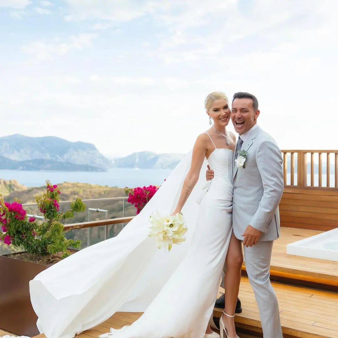 İtalya'da evlenen Mustafa Sandal ile Melis Sütşurup, Marmaris'te düğün yaptı 11