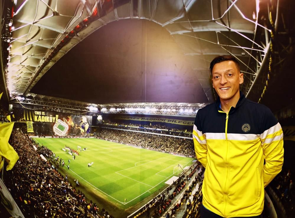 Fenerbahçe'de Mesut Özil endişe yaratıyor! Takımda kalacağını belirtmişti 5