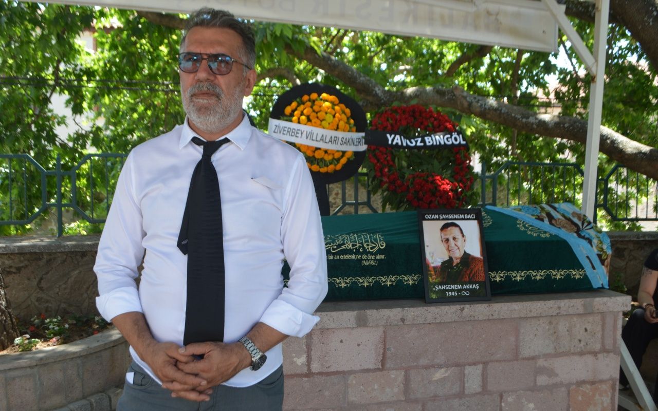 Yavuz Bingöl’ün annesi ve halk ozanı Şahsenem Bacı Ayvalık'ta toprağa verildi 5