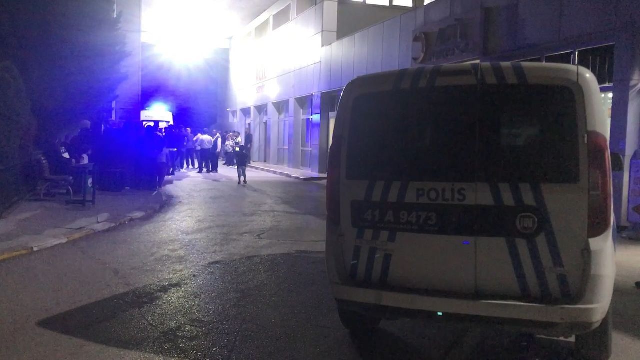 5 metreden geminin ambarına düştü, yakınları hastaneyi birbirine kattı 3