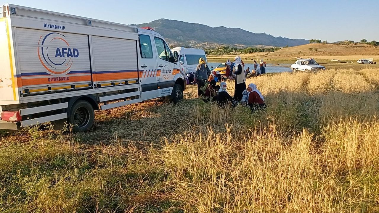 Karne günü serinlemek için Dicle Barajı'na giren liselilerden biri boğuldu 2
