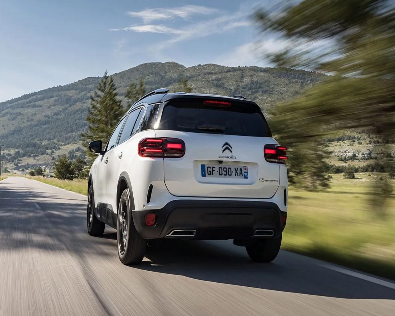 Yeni Citroën C5 Aircross SUV Türkiye’de! Donanımları ve versiyonlar açıklandı 6
