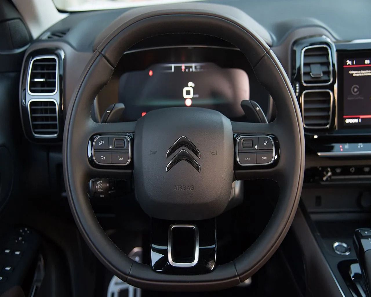 Yeni Citroën C5 Aircross SUV Türkiye’de! Donanımları ve versiyonlar açıklandı 15