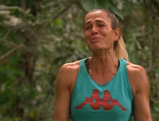 Survivor 2022'de Nagihan Karadere Ailesine Seslendi! Nagihan'ın Gözyaşları Herkesi Ağlattı 1