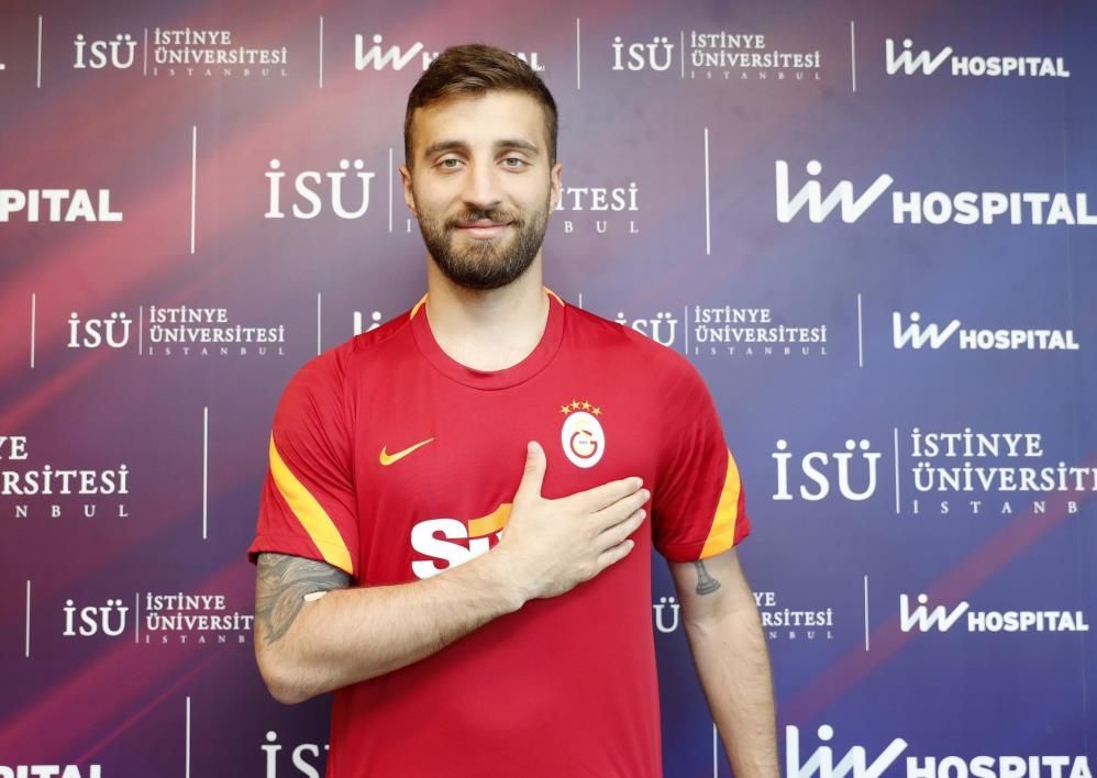 Galatasaray ile sözleşmesi olan Alpaslan Öztürk, TFF 1. Lig takımlarından Eyüpspor'la anlaştı iddiası 2
