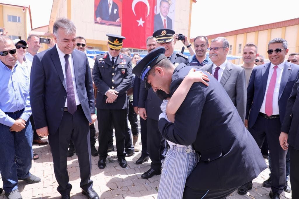 POMEM Bitlis'te mezunlarını verdi 9