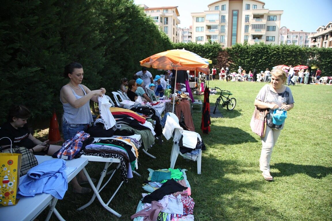 Bursa'da ikinci el eşya takası yapıldı 7
