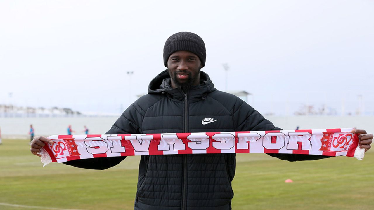Ünlü stoper Samba Camara Sivasspor'la yeniden anlaştı! 4