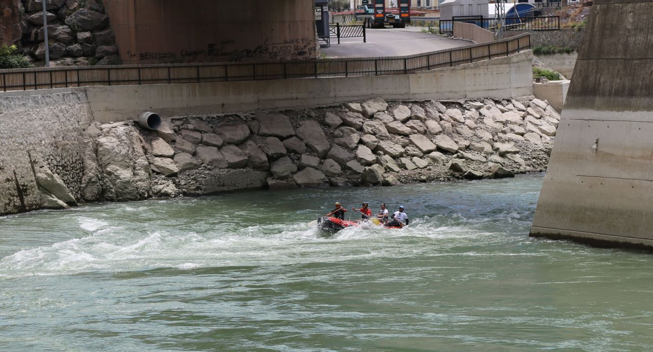 Çoruh Nehri'nde rafting heyecanı! 4
