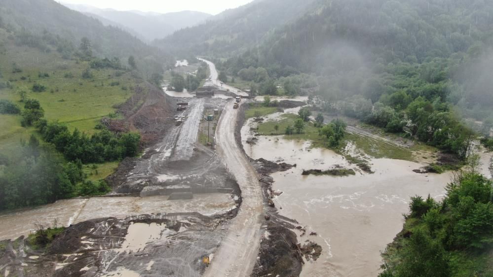 Sada çayı taştı: Yol çöktü, iki ilçenin Kastamonu’yla bağlantısı kesildi 3