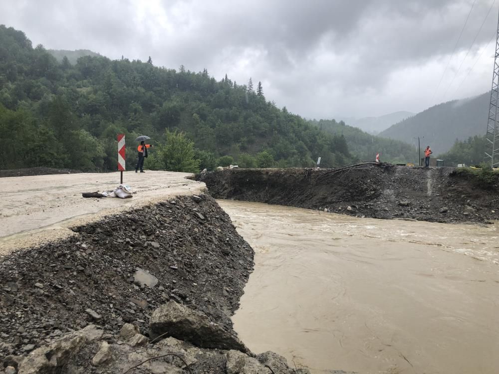 Sada çayı taştı: Yol çöktü, iki ilçenin Kastamonu’yla bağlantısı kesildi 6