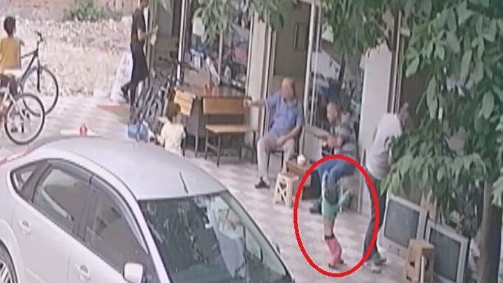 Küçük kız balkondan Ruhi Aşçı'nın üstüne düştü: 'Orada olmam bir mucizeydi' 3