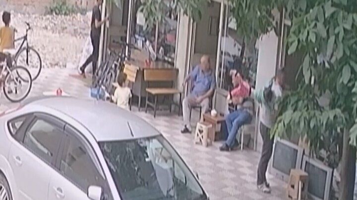 Küçük kız balkondan Ruhi Aşçı'nın üstüne düştü: 'Orada olmam bir mucizeydi' 8