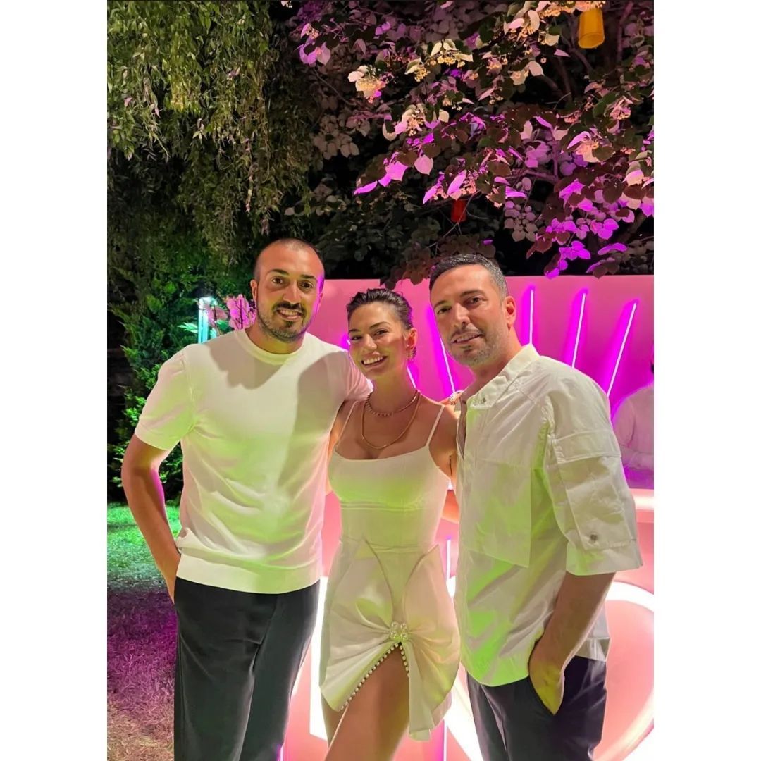 Demet Özdemir ve Oğuzhan Koç evlilik yolunda ilk adımı attı! İşte oyuncu çiftin nişan töreninden ilk kareler 22