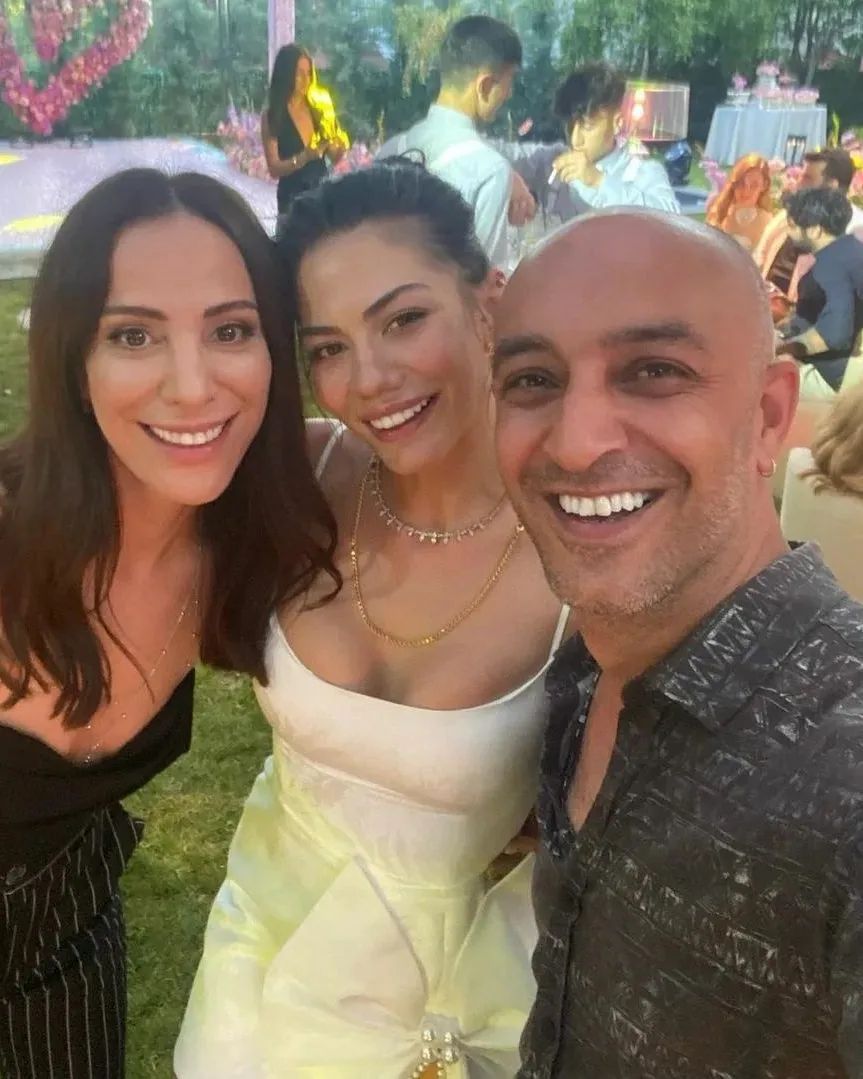 Demet Özdemir ve Oğuzhan Koç evlilik yolunda ilk adımı attı! İşte oyuncu çiftin nişan töreninden ilk kareler 15