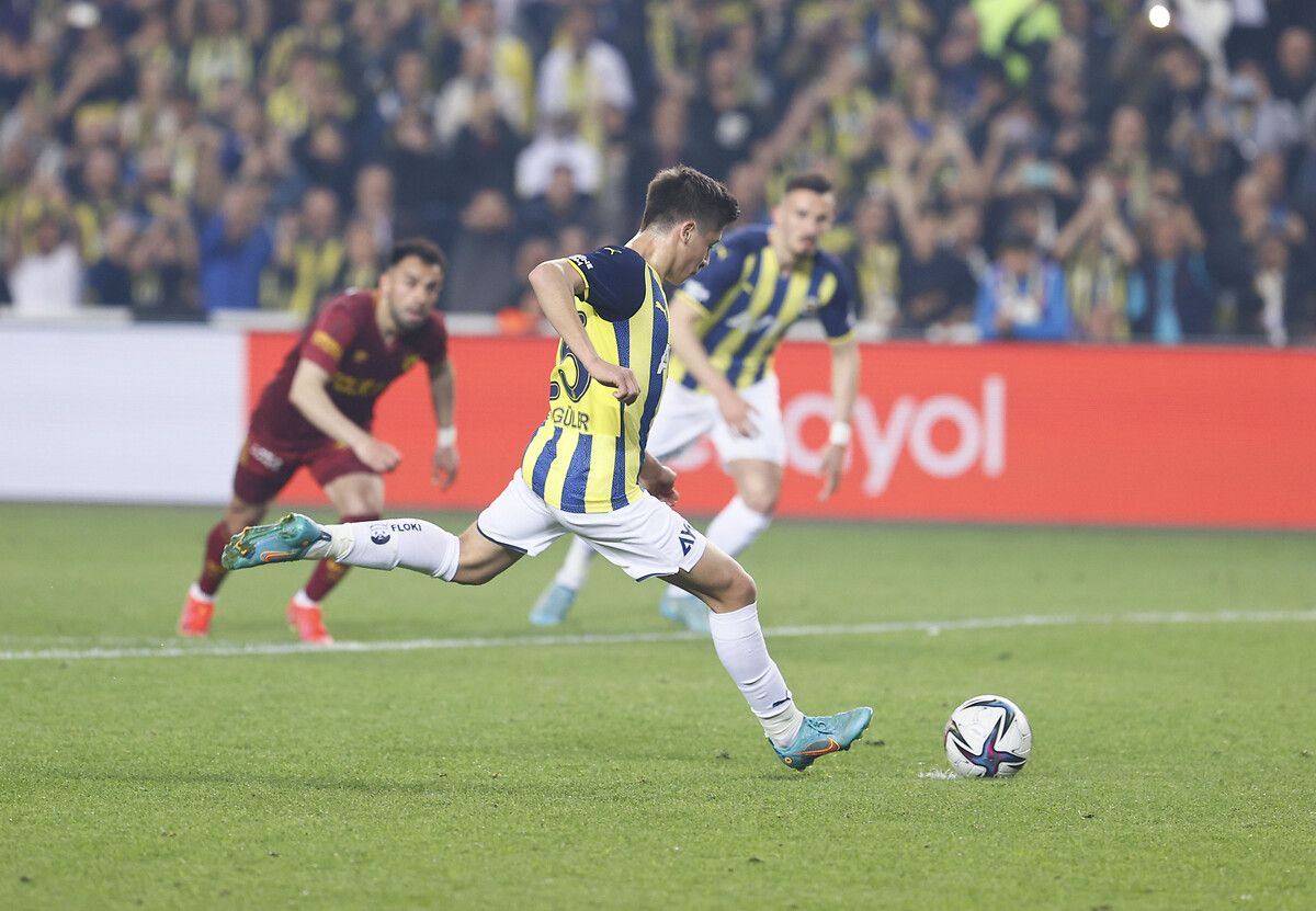 Dünya sıralamasında ilk 4'te! Fenerbahçe'nin genç yıldızı Arda Güler'in piyasa değeri uçuşa geçti 5