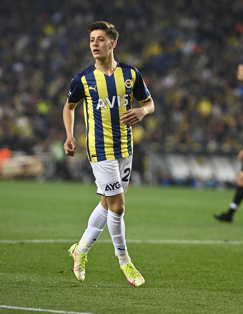 Dünya sıralamasında ilk 4'te! Fenerbahçe'nin genç yıldızı Arda Güler'in piyasa değeri uçuşa geçti 8