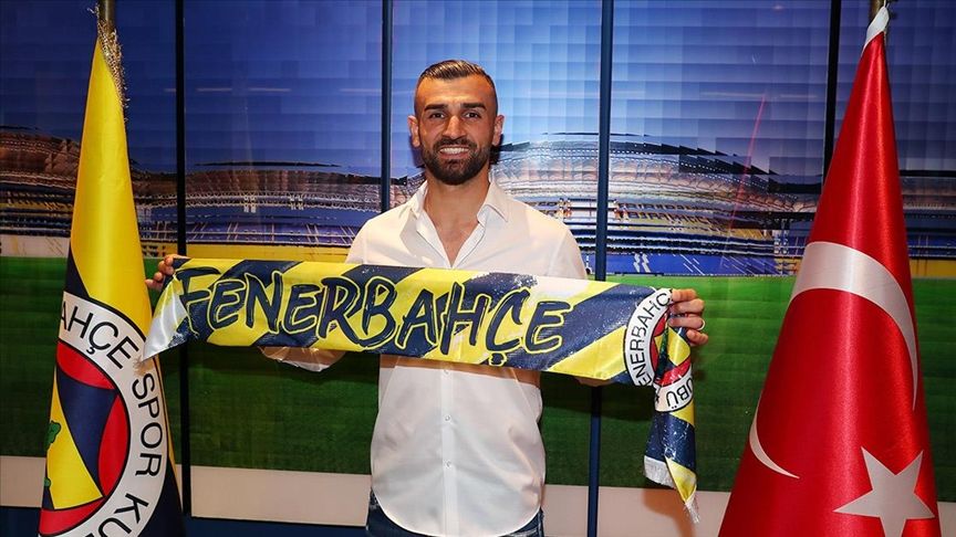 Fenerbahçeli futbolcu Serdar Dursun, Bundesliga'nın köklü ekiplerinden Augsburg'un radarına girdi 3