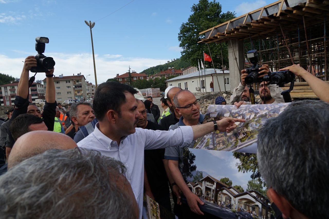 Bakan Kurum ve Bakan Karaismailoğlu, Bozkurt’ta çalışmaları yerinde inceledi 8