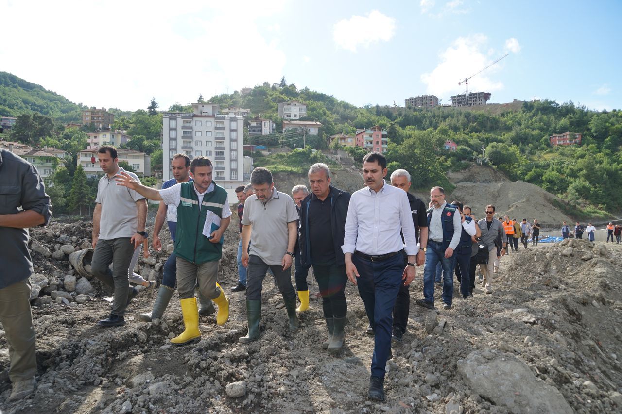 Bakan Kurum ve Bakan Karaismailoğlu, Bozkurt’ta çalışmaları yerinde inceledi 13