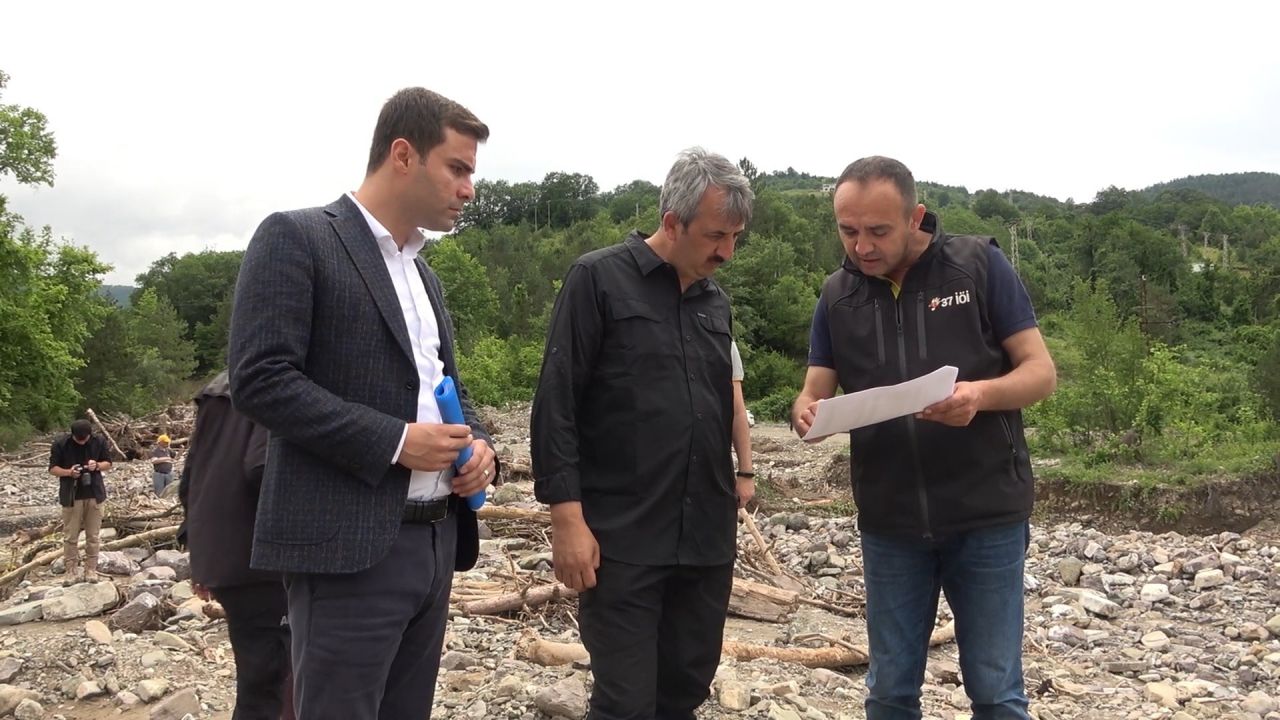 Kastamonu'da selden zarar gören köprü ve yollar dron ile havadan görüntülendi 6