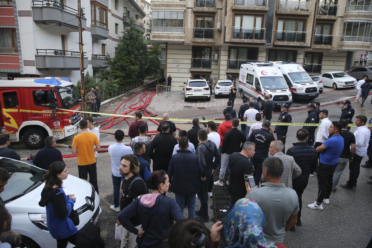 Kahreden tesadüf! Ankara'daki selde evinde boğulan Busenur, akrabasıyla aynı kaderi paylaştı 2