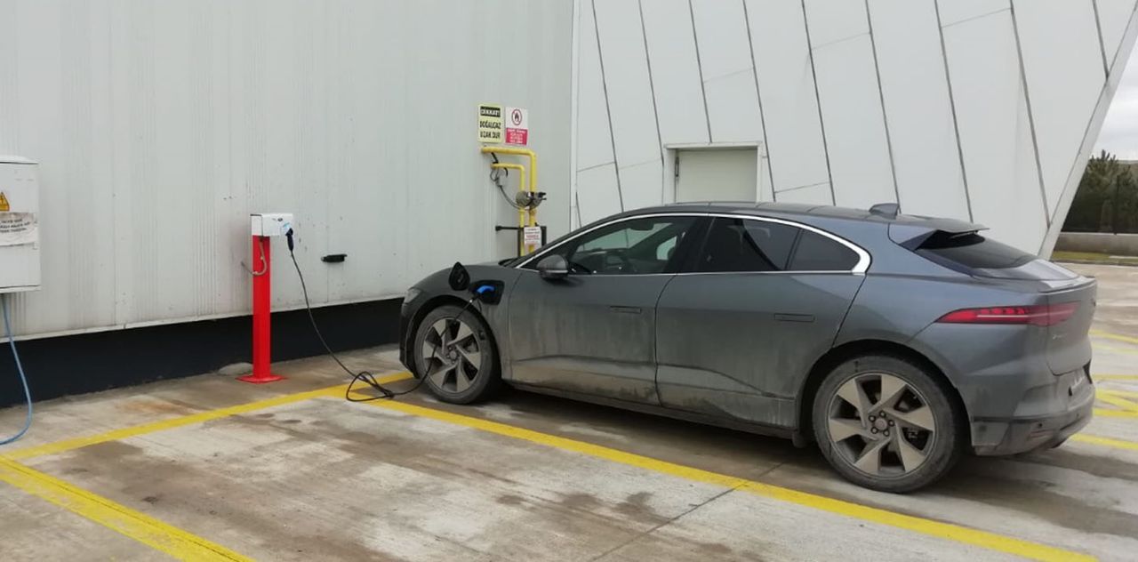 Elektrikli araçlar için şarj istasyonlarına 1 milyar liralık yatırım yapılacak 5