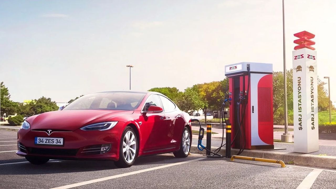 Elektrikli araçlar için şarj istasyonlarına 1 milyar liralık yatırım yapılacak 8