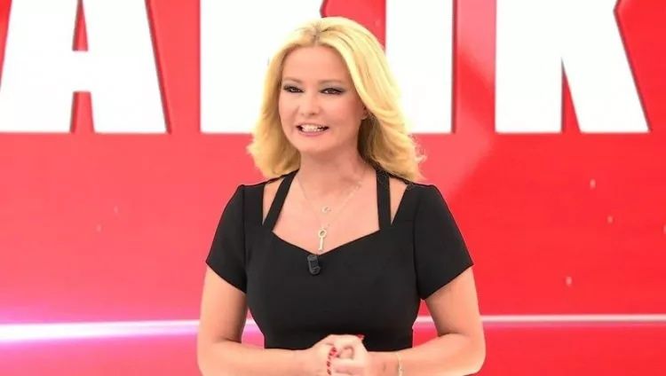 Müge Anlı'nın Gençlik Fotoğrafları Ortaya Çıktı! Yeni Gelin Müge Anlı'nın Yıllar Önceki Hali... 1