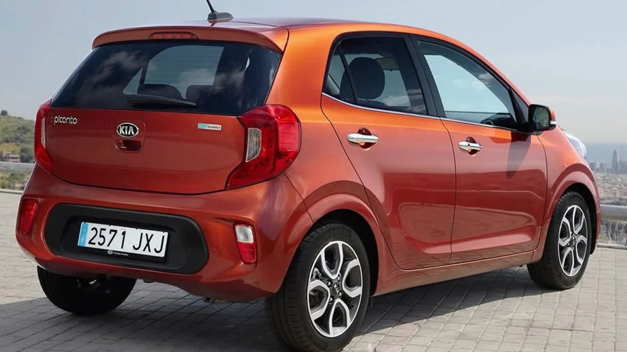 Kia çılgın fiyat listesini Temmuz ayında çıkardı; Bu fiyata bir daha otomobil zor 10