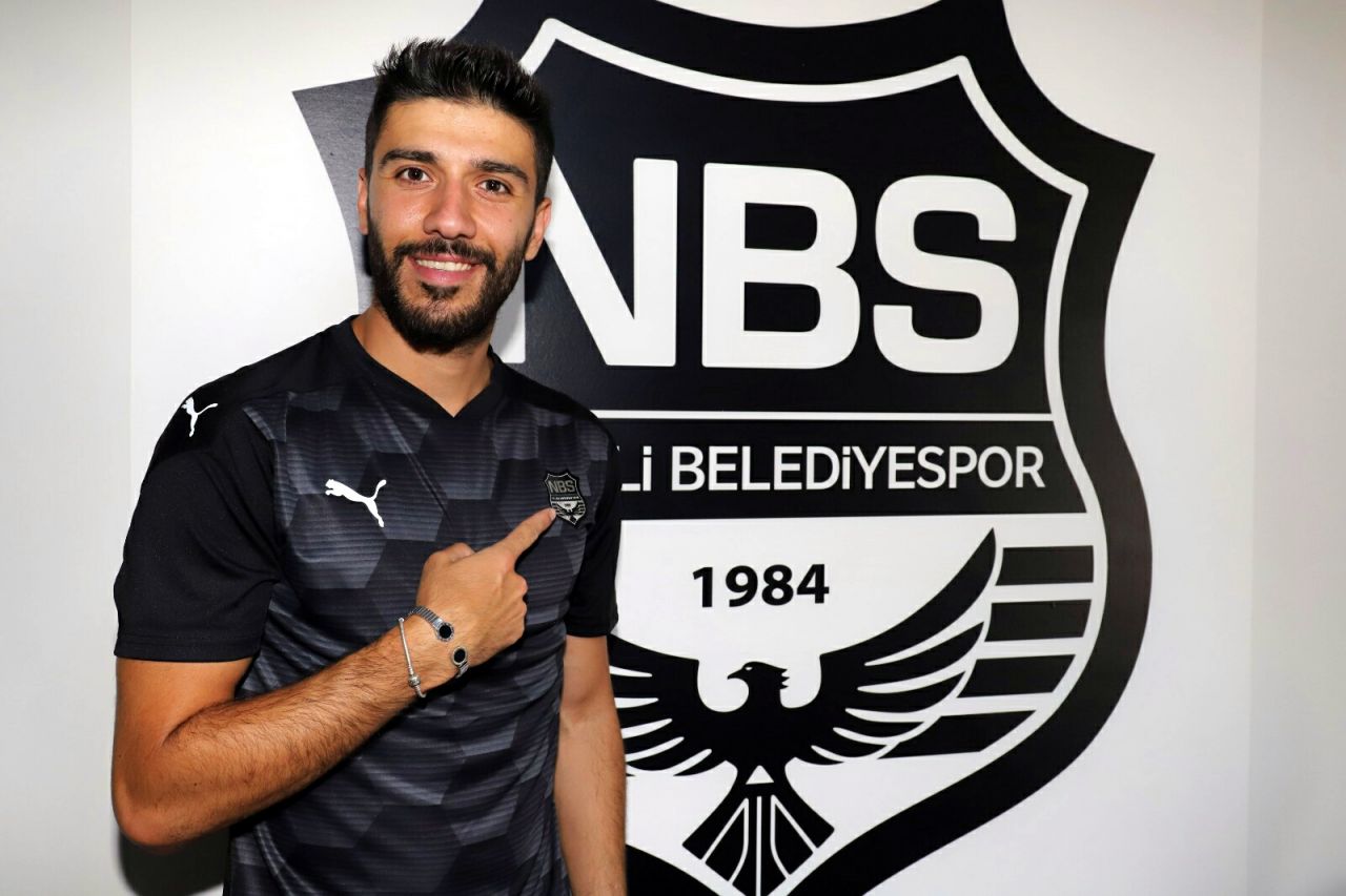 TFF 2'nci Lig takımlarından Nazilli Belediyespor, Şükrü Kılıçaslan'ı 1 yıllığına renklerine bağladı 2