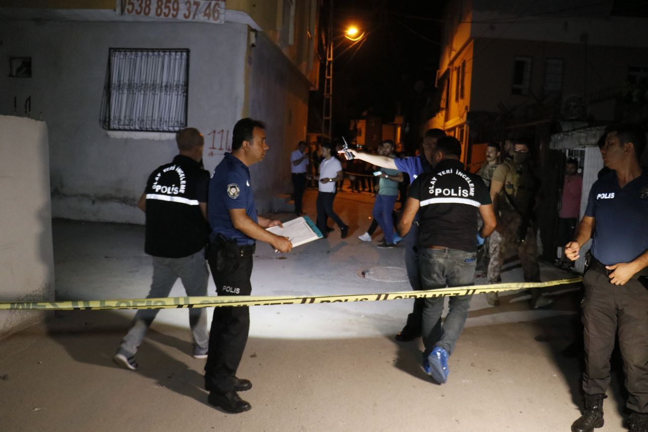 Çocukların kavgasına büyükler karışınca ortalık savaş alanına döndü: 6 yaralı 2