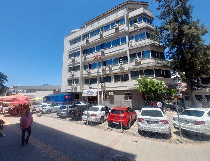 CHP'li Menderes Belediyesinde yolsuzluk depremi: Başkan dahil 31 şüpheli adliyeye sevk edildi 1