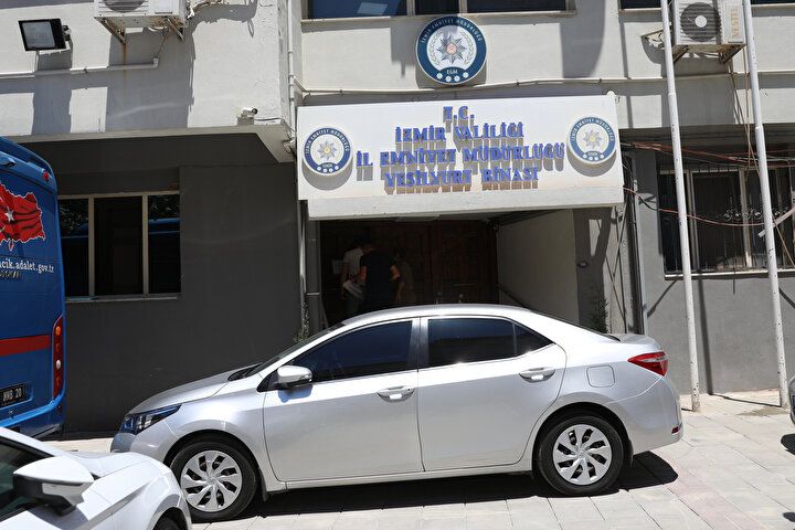 CHP'li Menderes Belediyesinde yolsuzluk depremi: Başkan dahil 31 şüpheli adliyeye sevk edildi 5