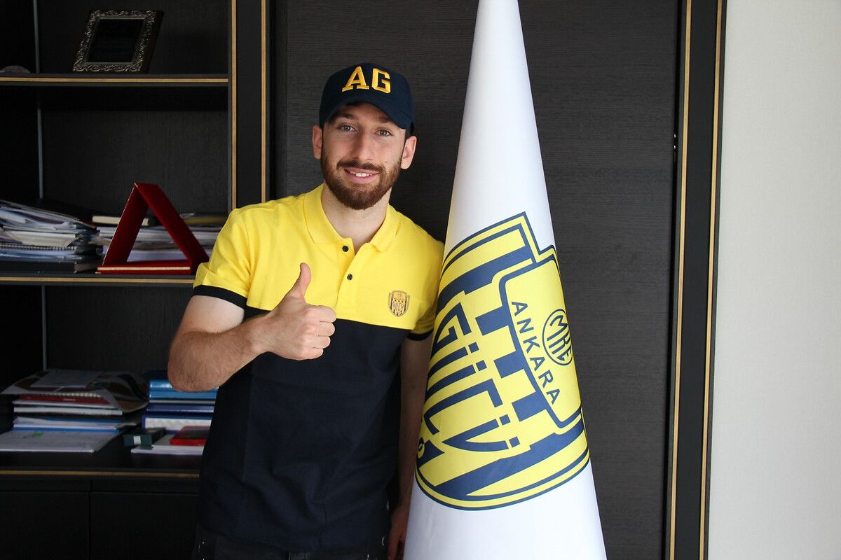Süper Lig 2022-2023 sezonu ekiplerinden transfer haberleri art arda geliyor 38