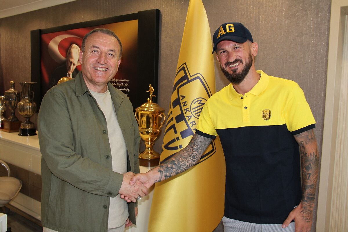 Süper Lig 2022-2023 sezonu ekiplerinden transfer haberleri art arda geliyor 32