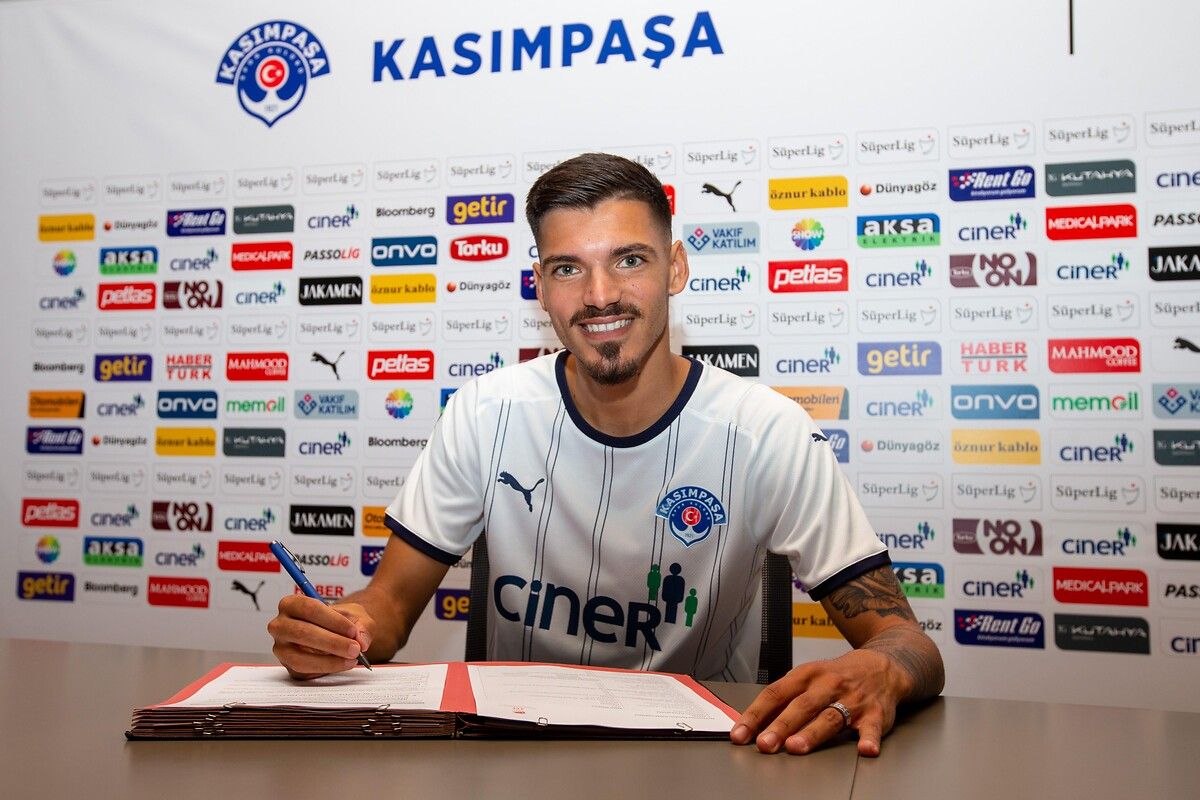 Süper Lig 2022-2023 sezonu ekiplerinden transfer haberleri art arda geliyor 55