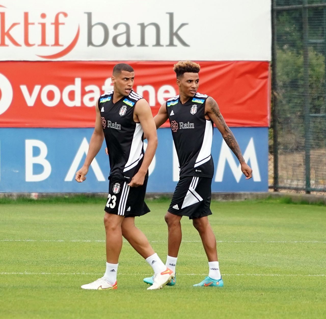 Beşiktaş'ın Benfica'dan transfer ettiği Gedson Fernandes'ten Galatasaray sorusuna yanıt 4