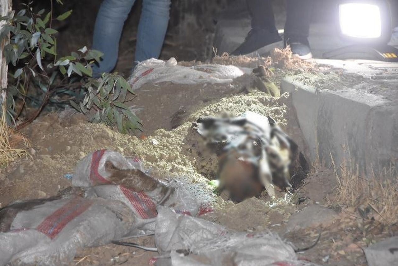 Vurulup, üzerine asit dökülerek yakılmıştı! Babası mezarına elleriyle toprak attı 3