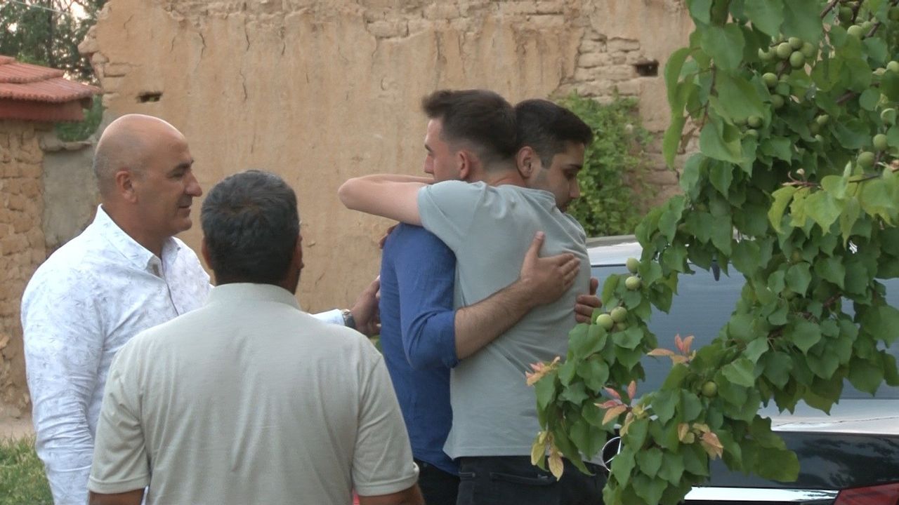 Kadir Şeker, 2 yıl 5 ay sonra tahliye oldu 8