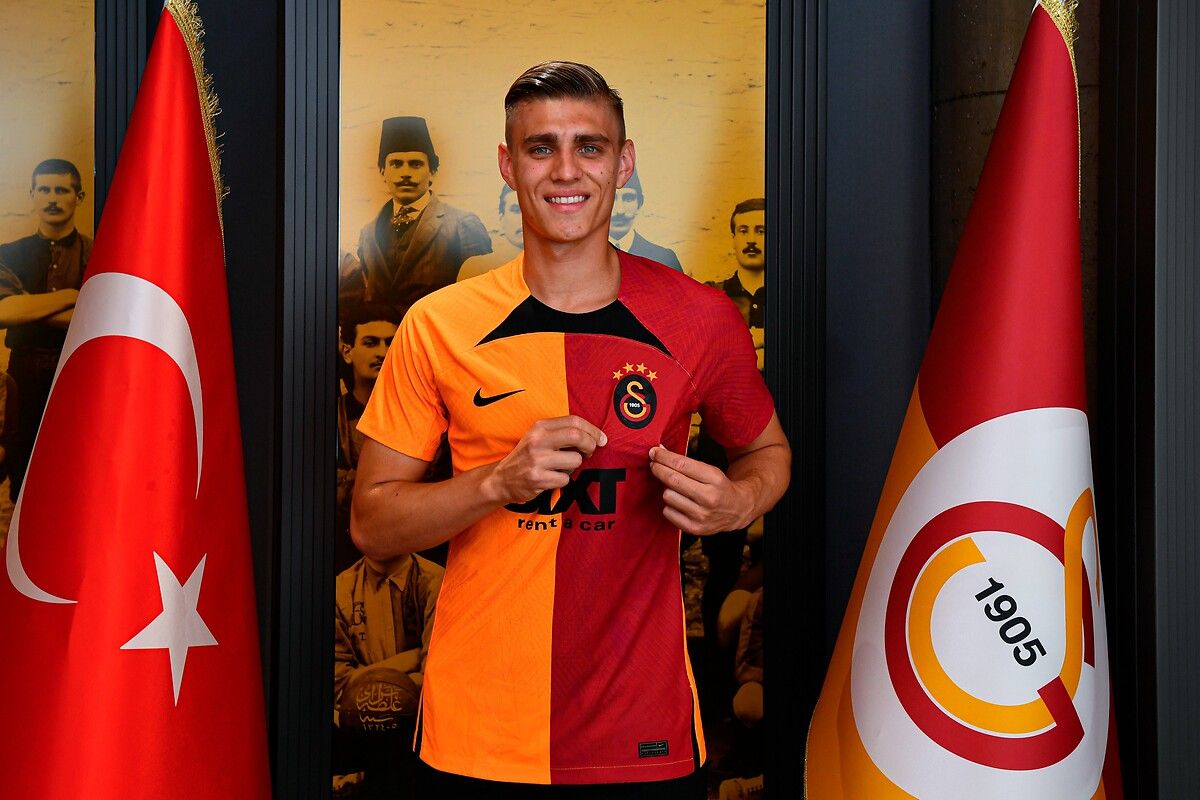 Yeni transfer Kazımcan Karataş, Galatasaray'da sırtında taşıyacağı forma numarasını açıkladı 2