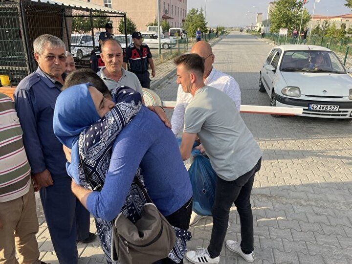 Ailesine kavuşan Kadir Şeker'den ilk sözler: Yurtdışına gitmeyeceğim, ülkemin doktoru olacağım! 10