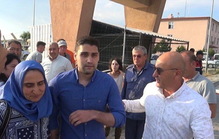 Ailesine kavuşan Kadir Şeker'den ilk sözler: Yurtdışına gitmeyeceğim, ülkemin doktoru olacağım! 14