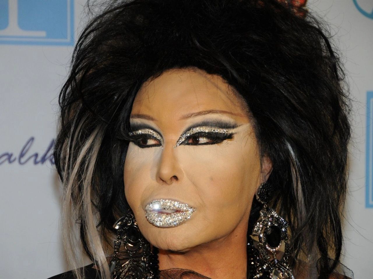 Bülent Ersoy Mezarı Başında Okunacak Şarkıyı Açıkladı! Diva'nın Vasiyetine Kimse İnanamadı 6