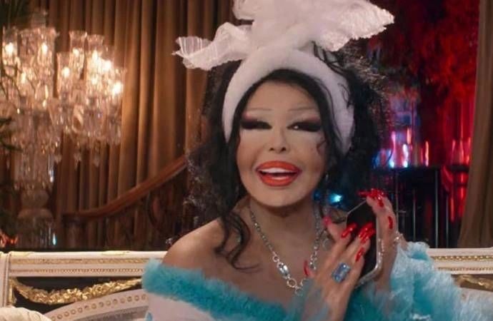 Bülent Ersoy Mezarı Başında Okunacak Şarkıyı Açıkladı! Diva'nın Vasiyetine Kimse İnanamadı 11