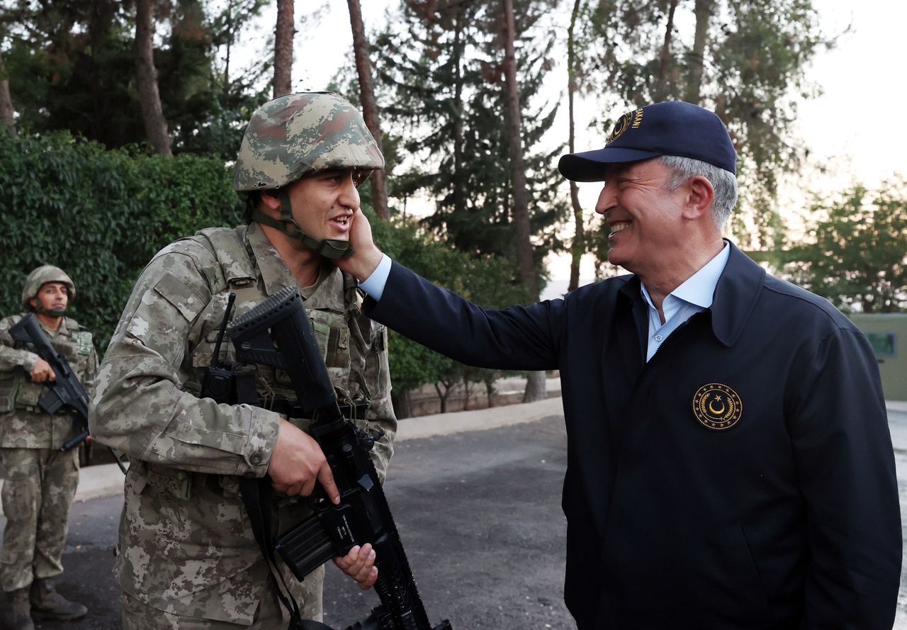 Bakan Akar ve TSK Komuta Kademesi, Süleyman Şah Türbesi'nde 6
